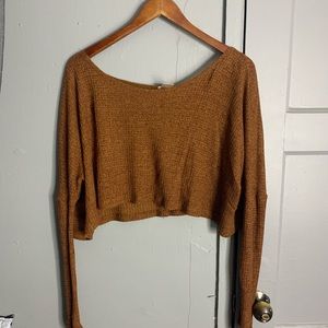 Crop top off the shoulder